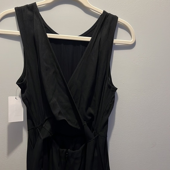 NWT Halogen sleeveless wrap black open back jumpsuit - Picture 4 of 6